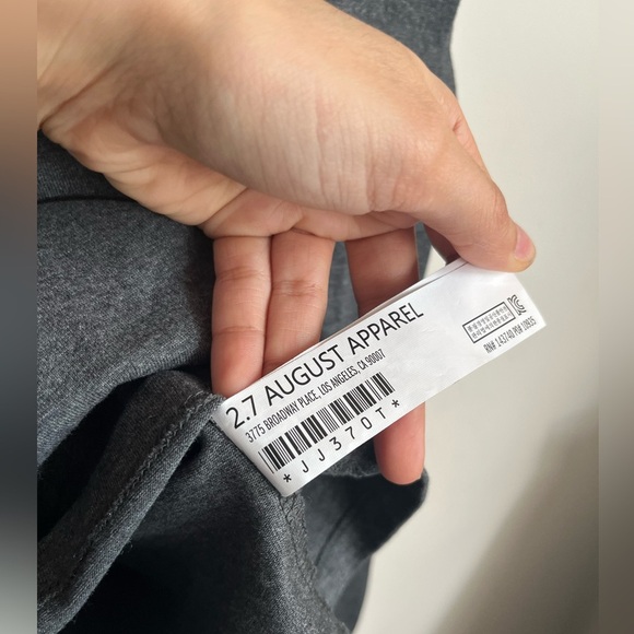 NWT English Factory Gray Scoop neck Top - Picture 7 of 8